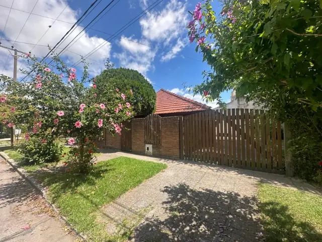 Casa de 3 ambientes en venta en VILLA PRIMERA