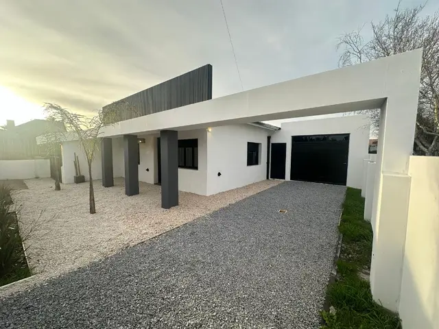 Casa de 3 ambientes en venta en LOS PINARES