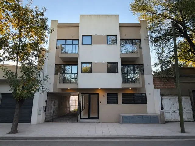 Departamento de 2 ambientes en venta en ESTACION NORTE