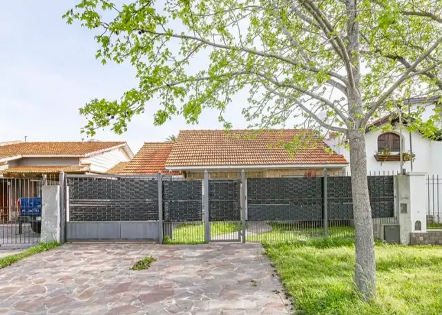 Casa de 3 ambientes en venta en CONSTITUCION