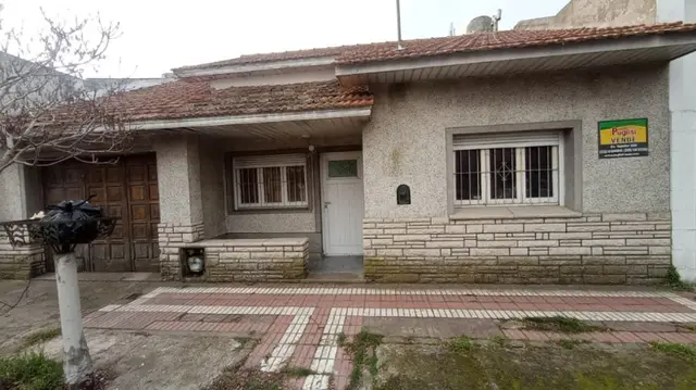 Casa de 3 ambientes en venta en VILLA PRIMERA