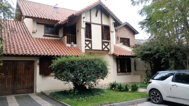 Casa de 4 ambientes en venta en LOS PINARES