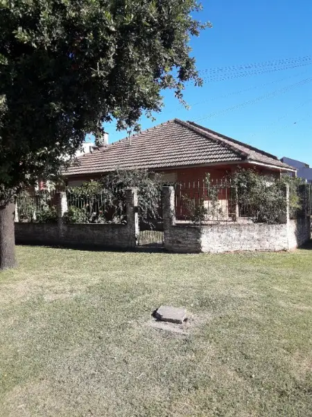 Casa de 3 ambientes en venta en LIBERTAD