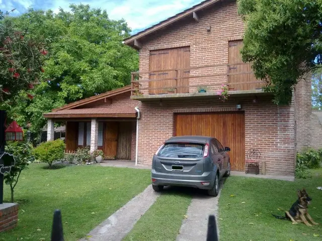 Casa de 4 ambientes en venta en Centro