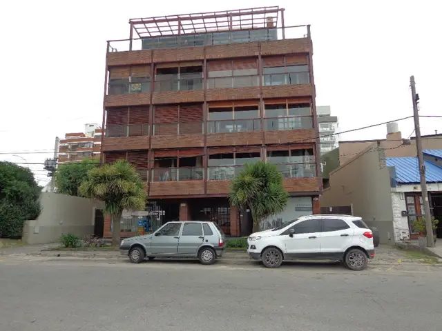 Departamento de 4 ambientes en venta en PUNTA MOGOTES