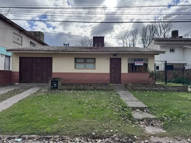 Casa de 4 ambientes en venta en ALFAR