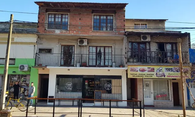 Departamento de 4 ambientes en venta en Área Centro
