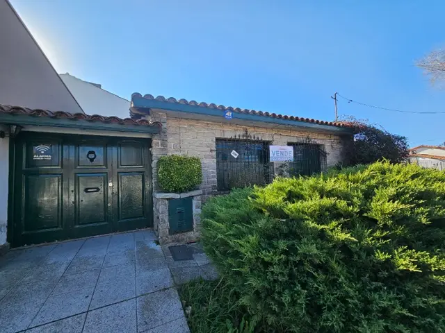 Casa de 3 ambientes en venta en PUNTA MOGOTES