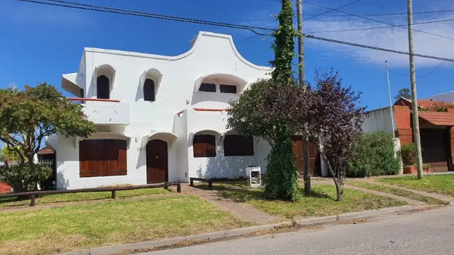 Casa de 4 ambientes en venta en COLINAS DE PERALTA RAMOS