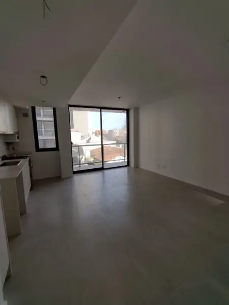Departamento de 2 ambientes en venta en ESTACION TERMINAL (ALDREY)