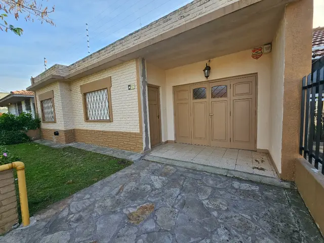 Casa de 4 ambientes en alquiler en COLINAS DE PERALTA RAMOS