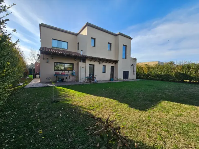 Casa de 4 ambientes en venta en Mar del Plata