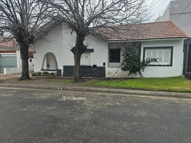 Casa de 10 ambientes en venta en PUNTA MOGOTES