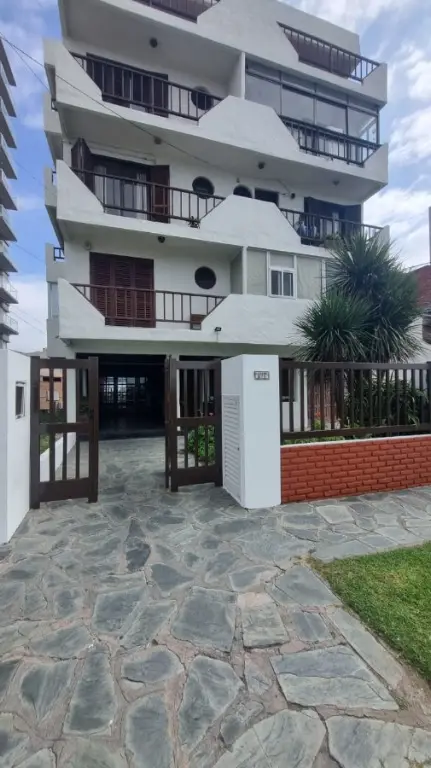 Departamento de 3 ambientes en venta en PARQUE LURO
