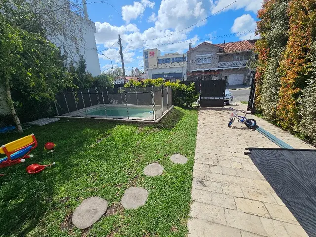Casa de 5 ambientes en venta en PLAYA GRANDE