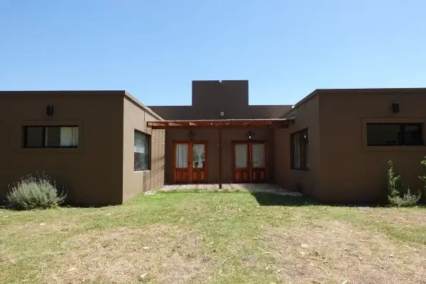 Casa de 2 ambientes en venta en Playa Dorada