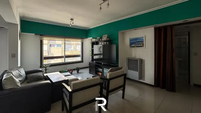 Departamento de 4 ambientes en venta en ESTACION TERMINAL (ALDREY)