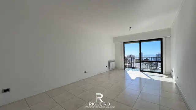 Departamento de 4 ambientes en venta en Centro