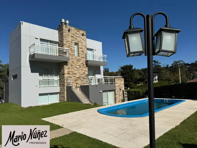Casa de 4 ambientes en venta en SIERRA DE LOS PADRES