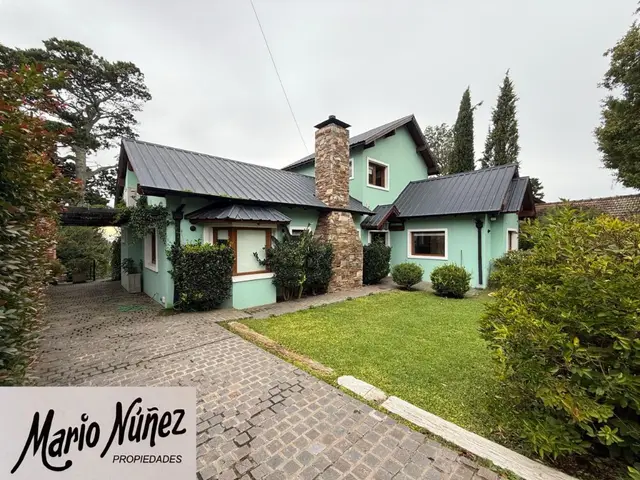Casa de 4 ambientes en venta en Centro