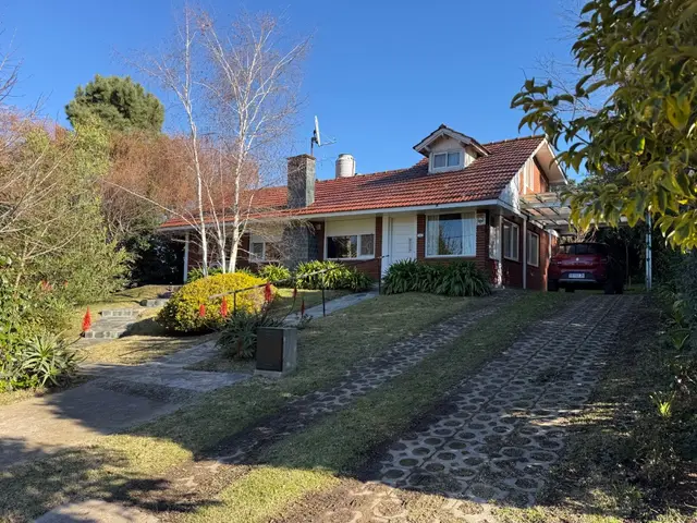 Casa de 4 ambientes en venta en MALVINAS ARGENTINAS