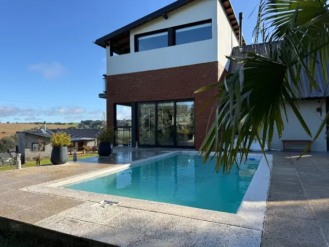 Casa de 4 ambientes en venta en LOS TILOS