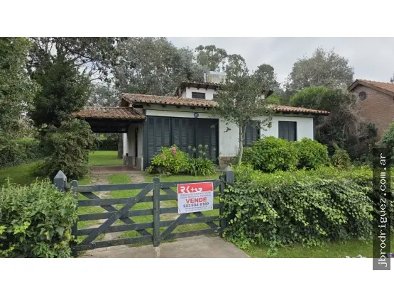 Casa de 3 ambientes en venta en LOS ACANTILADOS