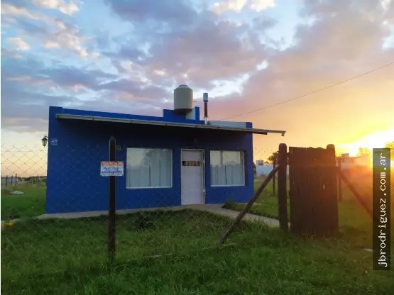 Casa de 3 ambientes en venta en LOS ACANTILADOS