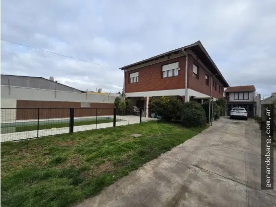 Casa de 5 ambientes en venta en SAN CAYETANO