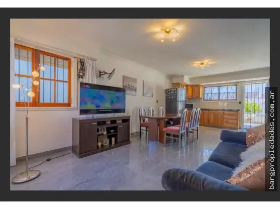 Casa de 3 ambientes en venta en DEL PUERTO