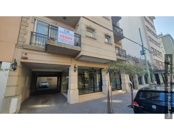 Departamento de 3 ambientes en venta en Centro