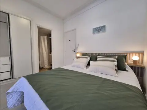 Departamento de 1 ambiente en venta en Área Centro