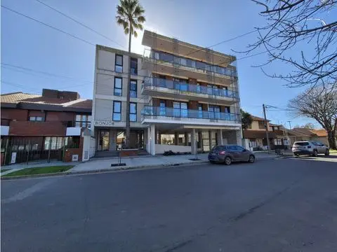 Departamento de 2 ambientes en venta en La Perla