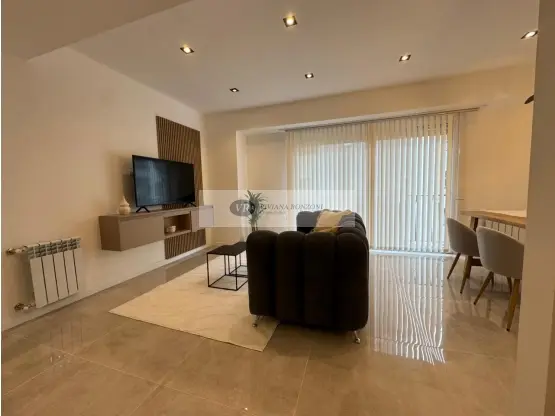 Departamento de 3 ambientes en venta en Centro