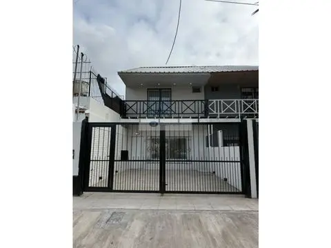 PH de 4 ambientes en venta en Parque Luro