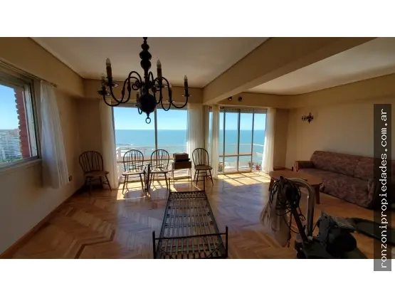 Departamento de 4 ambientes en venta en LA PERLA