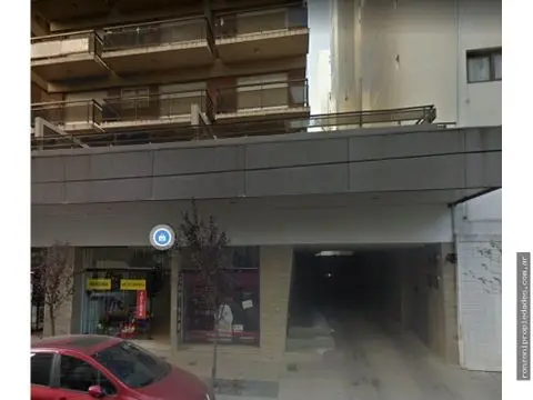 Cochera en venta en LA PERLA