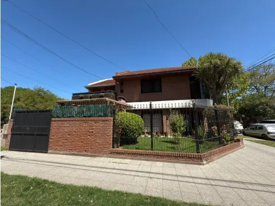 Casa de 3 ambientes en venta en NUEVA POMPEYA
