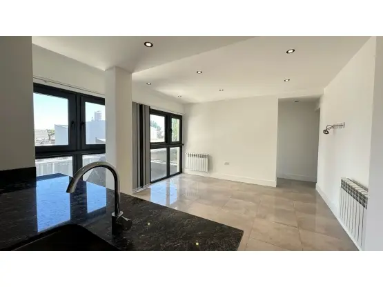 Departamento de 3 ambientes en venta en CONSTITUCION