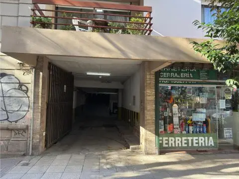 Cochera en venta en LA PERLA