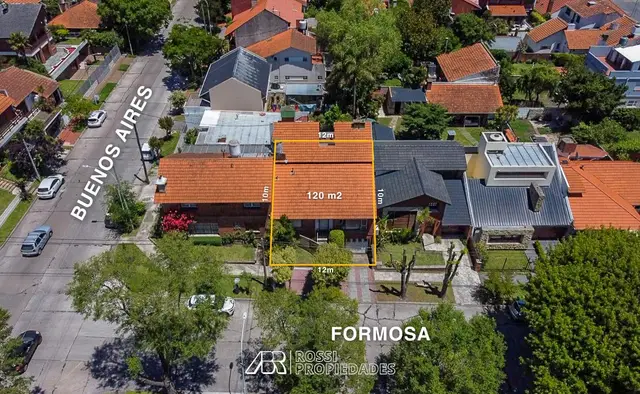 Casa de 4 ambientes en venta en PRIMERA JUNTA