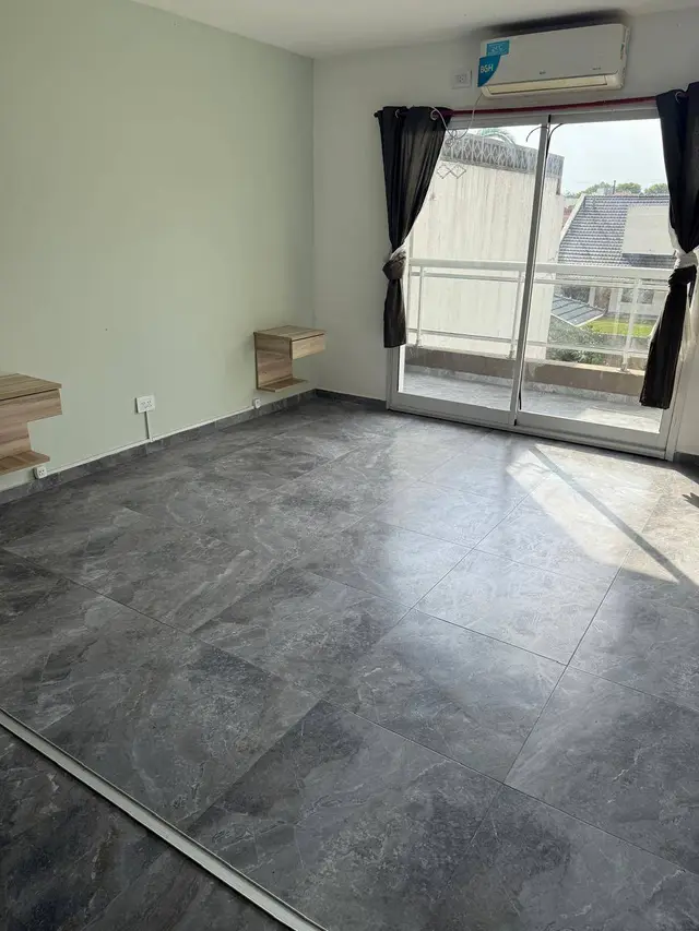 Departamento de 2 ambientes en venta en LAS RETAMAS