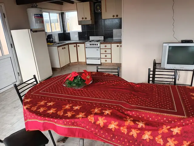 Casa de 4 ambientes en alquiler en CAMET FELIX U.