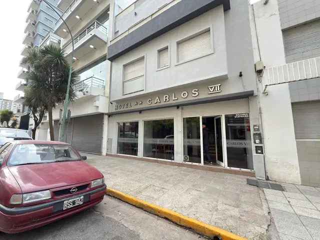 Local de 40 ambientes en venta en LA PERLA