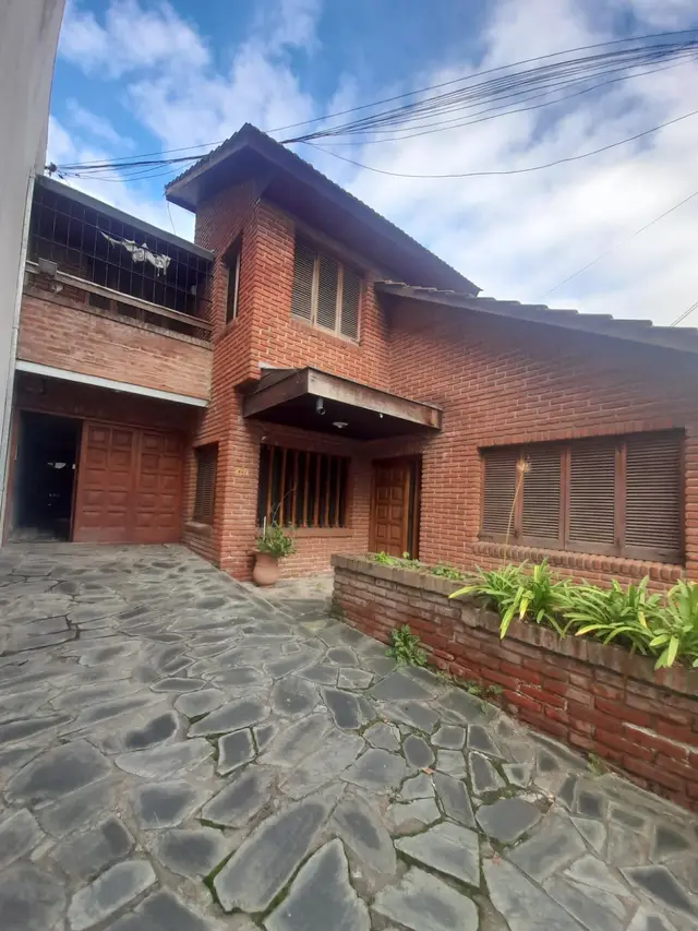 Casa de 4 ambientes en venta en VILLA PRIMERA