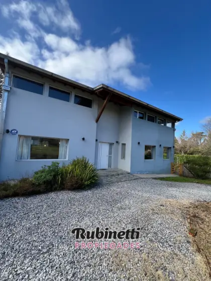 Casa de 5 ambientes en venta en Sierra de los Padres