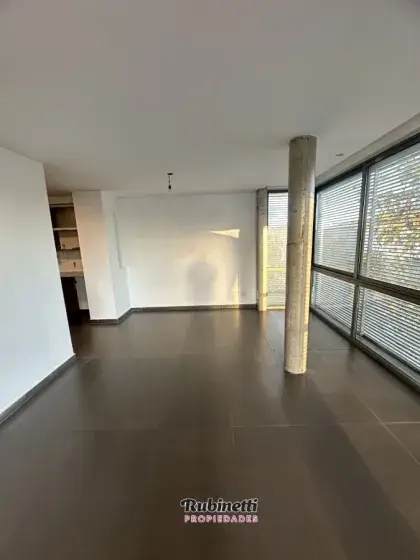 Departamento de 4 ambientes en venta en San Juan