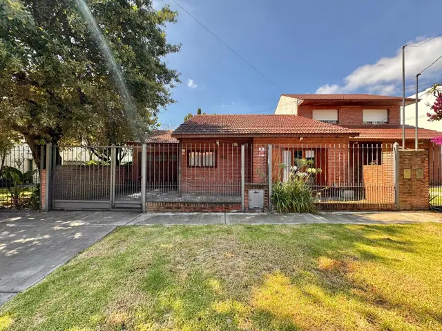 Casa de 4 ambientes en venta en COLINAS DE PERALTA RAMOS