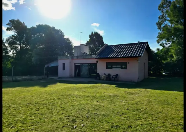 Casa de 2 ambientes en venta en LA GLORIA DE LA PEREGRINA
