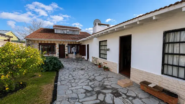 Casa de 4 ambientes en venta en NUEVE DE JULIO